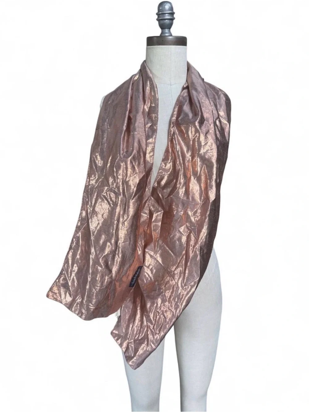 Oscar de la Renta studio NWT Vintage metallic rose gold scarf made in Italy